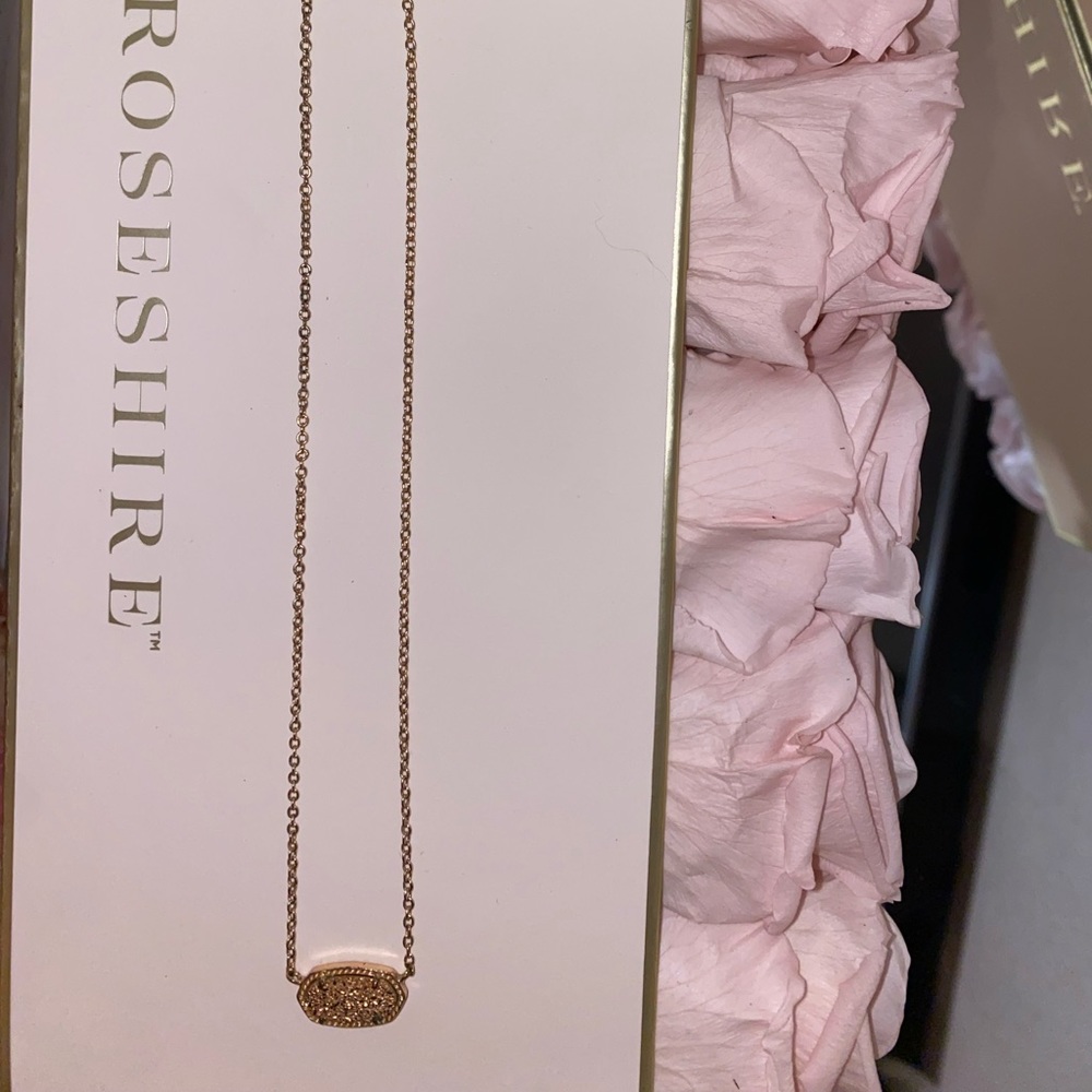 Rose gold Kendra Scott necklace